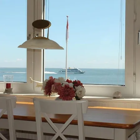 Dom wakacyjny With 2 Bedrooms